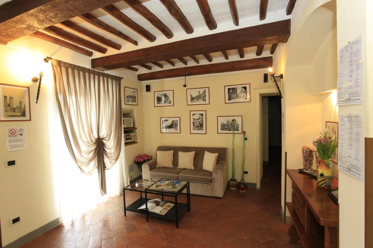 מלון סן ג'ימיניאנו Palazzo Mari מראה חיצוני תמונה