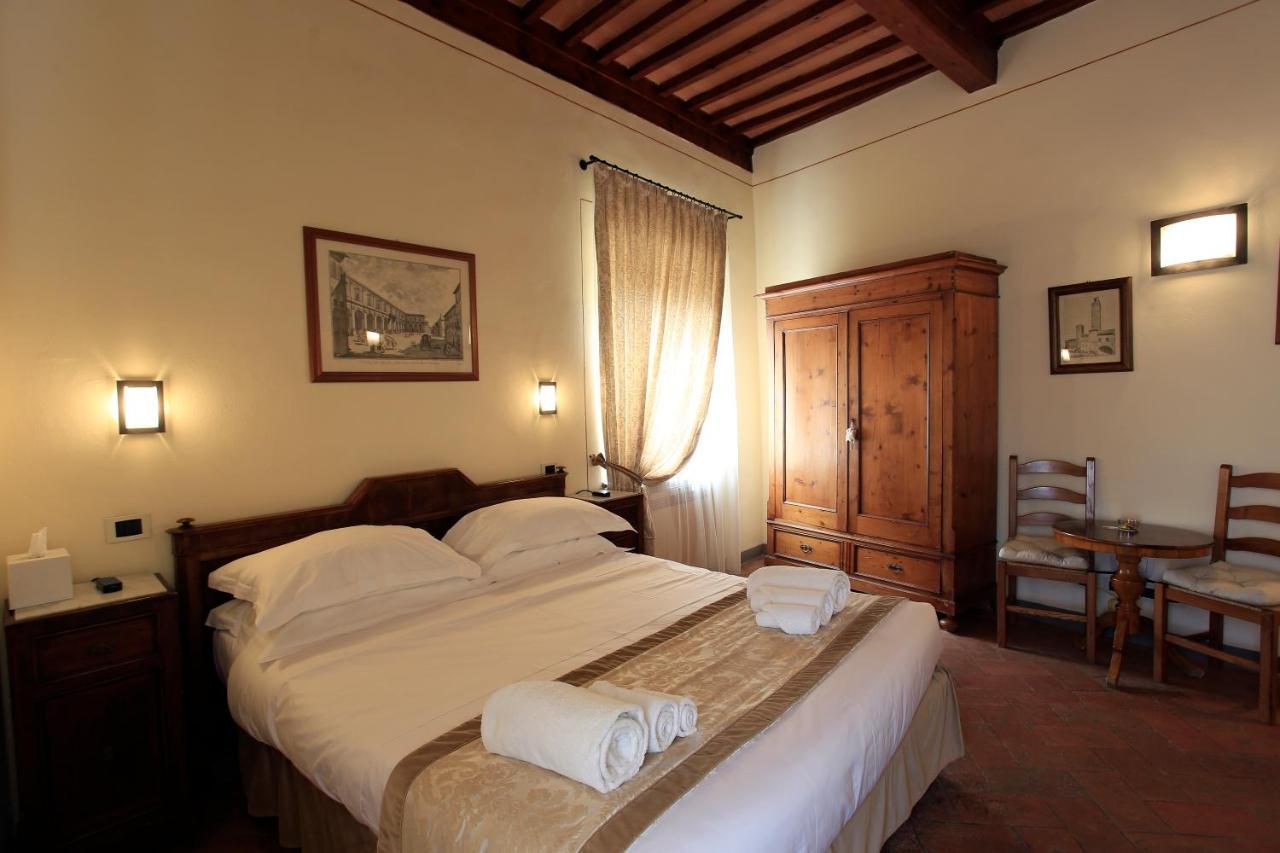 מלון סן ג'ימיניאנו Palazzo Mari מראה חיצוני תמונה